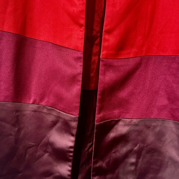 Vintage Anne Klein Duster Length Red Ombré Satin Coat.  Size 10 - Picture 2 of 6